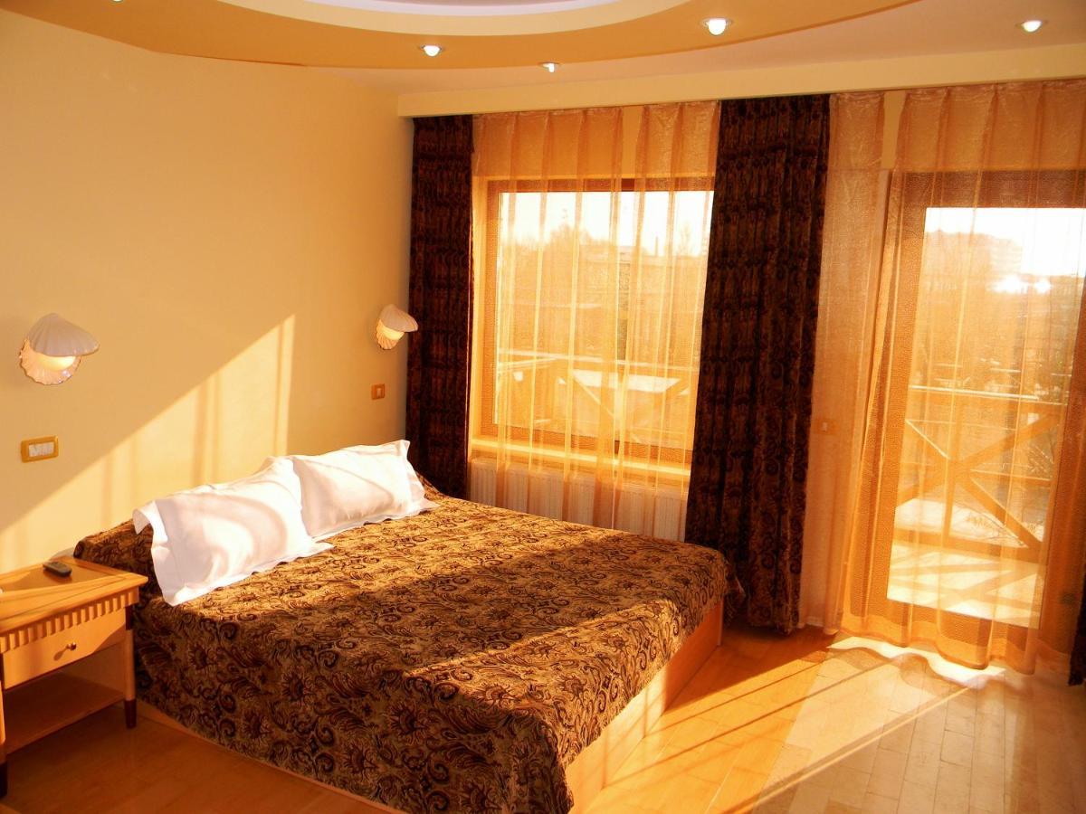 Hotel La Scoica Land Năvodari 외부 사진